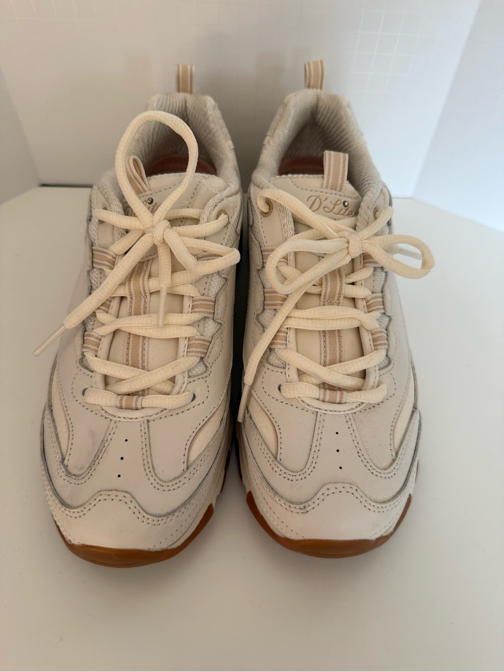 Sketchers D’Lites Cream Athletic Sneakers with Gum Sole
